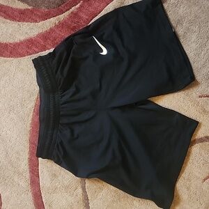 Nike Boys Youth M Black Athletic Shorts